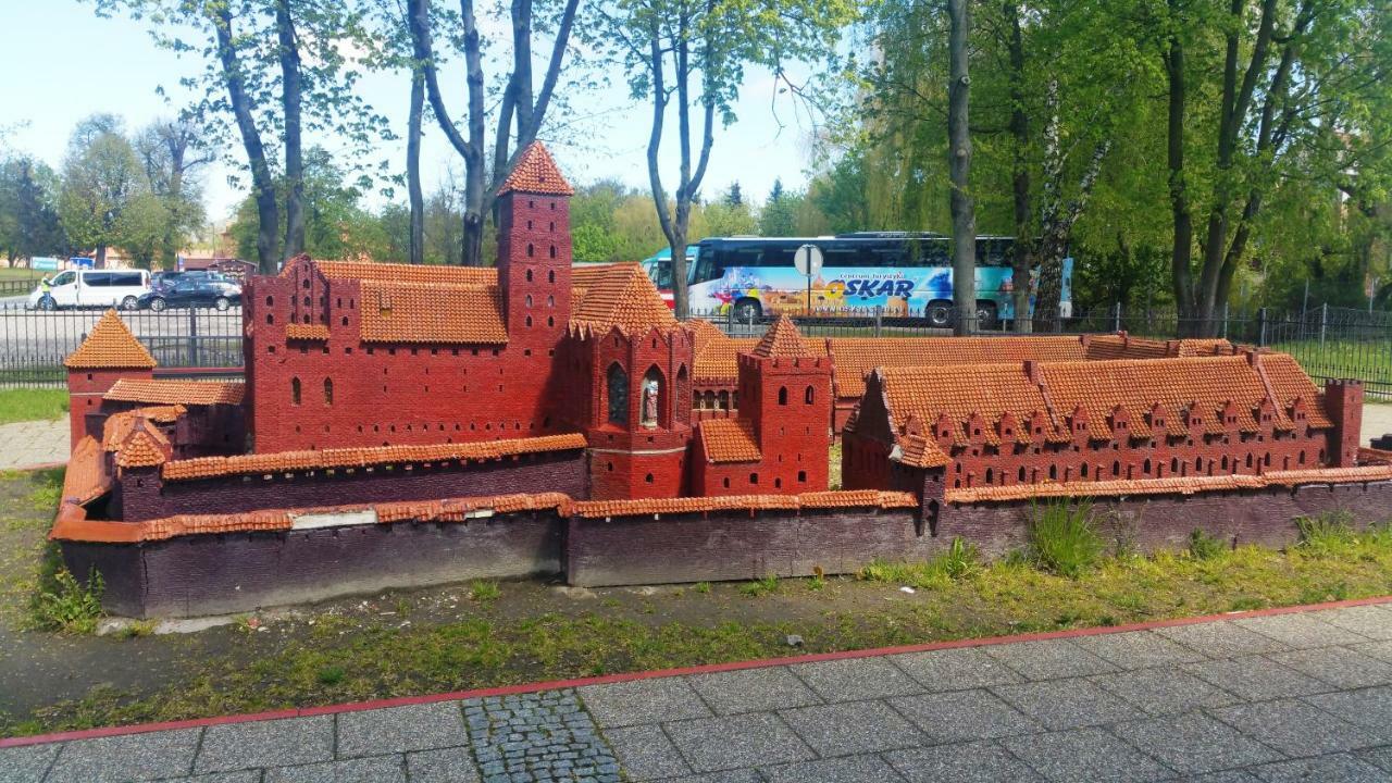 Noclegi Stare Miasto Malbork Exterior foto